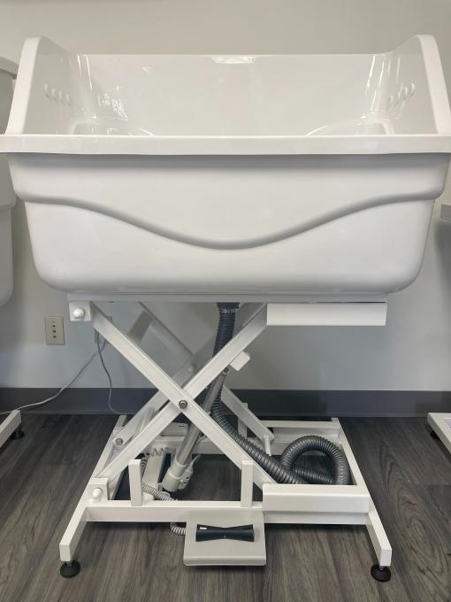 BTF-90E Small Fiberglass Grooming Bathtub